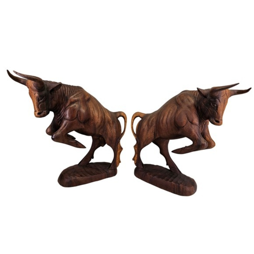 Vintage Rare Set Huge Black Forest Carving Linden Wood Bulls Sculpture ca. 1930s